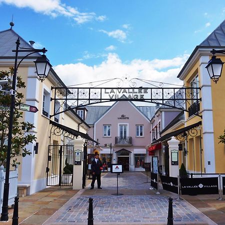 Sesame Duplex Disneyland Paris Netflix 6 Personnes Et 1 Bebe Avec Parking Lägenhet Bailly-Romainvilliers Exteriör bild